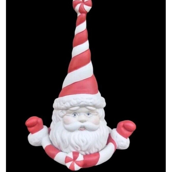 PARTYLITE Sweets and Treats Santa Snuffer + Peppermint Candies P95177 Gift Set - Picture 2 of 9